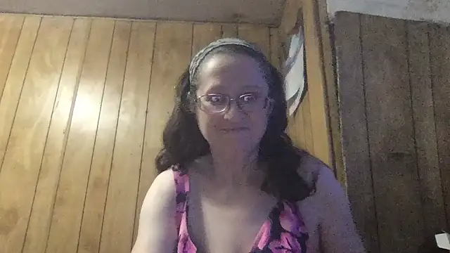 Snapshot of milfmichelle69 chatting on 07-12-26, 12:56 milfmichelle69 online show from 07-12-26, 12:56