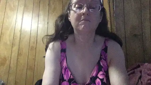 Snapshot of milfmichelle69 chatting on 07-25-26, 01:52 milfmichelle69 online show from 07-25-26, 01:52