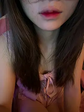 Snapshot of Cum-withyou chatting on 04-25-26, 07:00 Cum-withyou online show from 04-25-26, 07:00