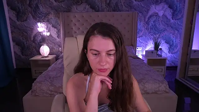 Snapshot of LittleJulii chatting on 07-28-26, 07:39 LittleJulii online show from 07-28-26, 07:39
