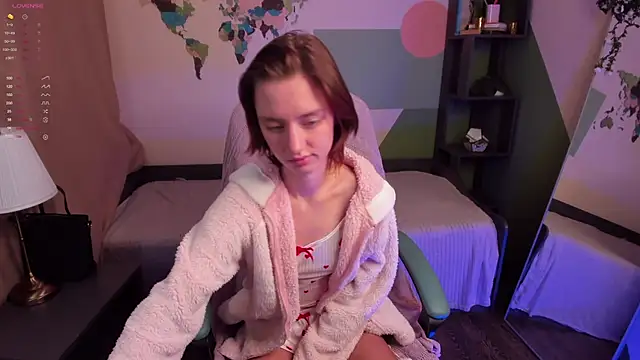 Pretty Victoria online show from 03-14-26, 06:19