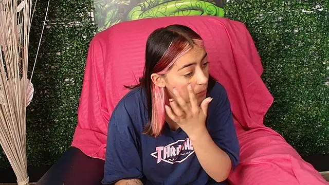 PinkyyPieee  online show from 03-28-26, 12:38