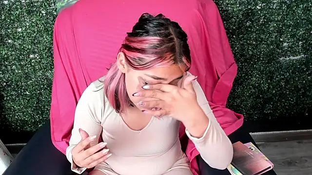 PinkyyPieee  online show from 04-06-26, 11:55