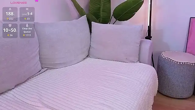 hannahflora online show from 06-06-26, 05:01