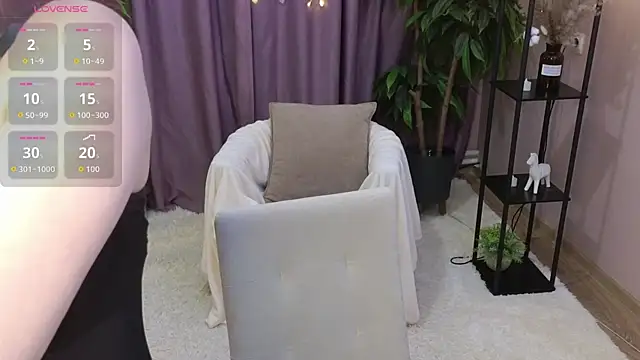 BlondeLina online show from 04-22-26, 05:43