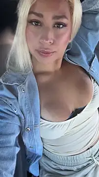 Snapshot of mxmxee chatting on 04-30-26, 02:34 mxmxee online show from 04-30-26, 02:34