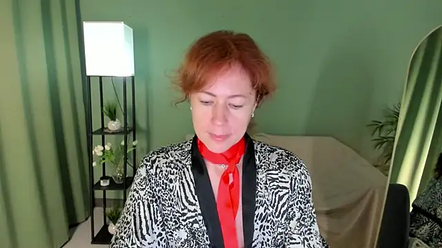 LeticiaRomano online show from 07-08-26, 04:06