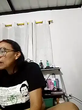 Snapshot of HOT_LATINA20 chatting on 04-09-26, 01:49 HOT LATINA20 online show from 04-09-26, 01:49