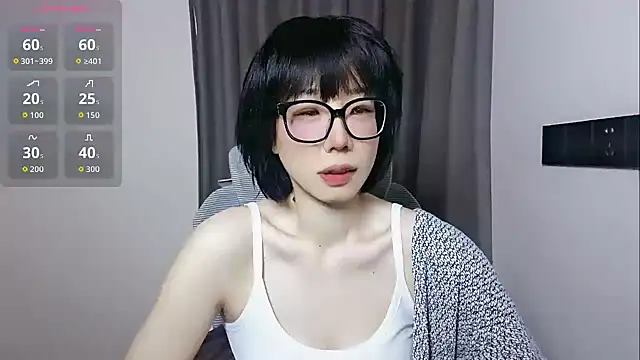 lin lin 520 520 online show from 04-20-26, 07:44