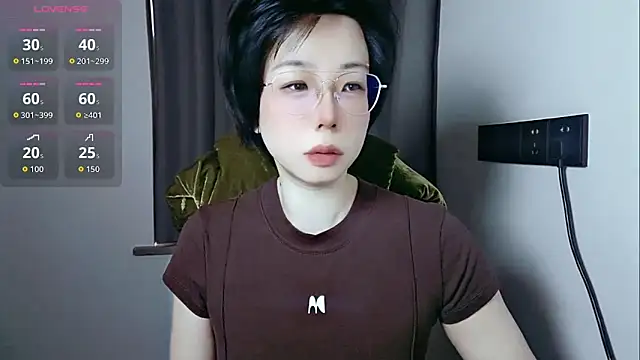 Snapshot of lin_lin_520_520 chatting on 05-19-26, 04:19 lin lin 520 520 online show from 05-19-26, 04:19
