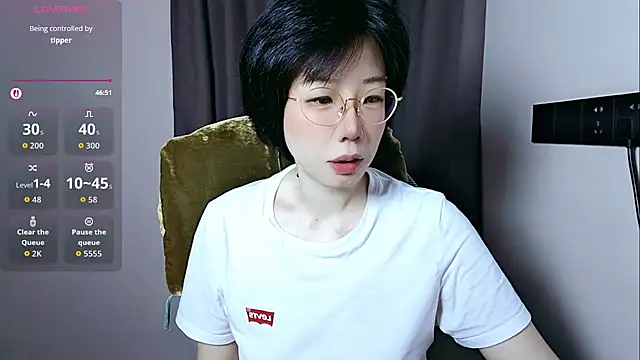 Snapshot of lin_lin_520_520 chatting on 05-27-26, 05:26 lin lin 520 520 online show from 05-27-26, 05:26