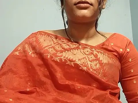 Emma 4433 online show from 04-15-26, 07:58