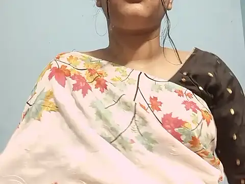 Emma 4433 online show from 04-18-26, 05:28