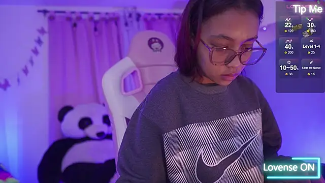 nahomy 2308 online show from 04-20-26, 11:57