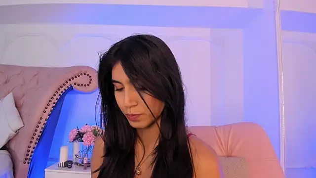 LucianaBlanco  online show from 04-07-26, 08:53