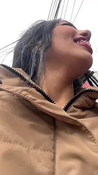 sylphiee  online show from 04-19-26, 03:11