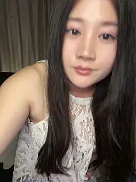 Snapshot of sisibaby20266 chatting on 05-19-26, 02:12 sisibaby20266 online show from 05-19-26, 02:12