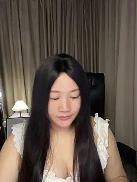 Snapshot of sisibaby20266 chatting on 05-21-26, 02:24 sisibaby20266 online show from 05-21-26, 02:24