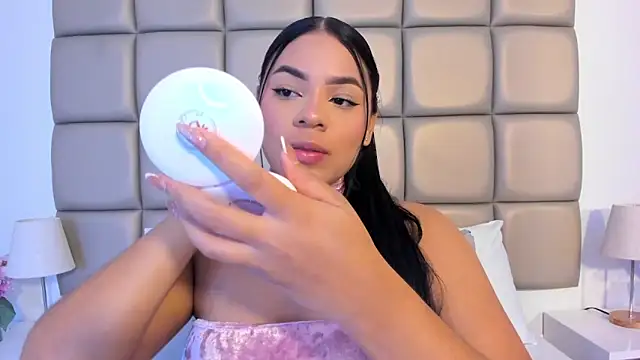 lilly williamss online show from 04-19-26, 03:06