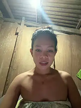 Snapshot of chinny1112 chatting on 05-08-26, 02:44 chinny1112 online show from 05-08-26, 02:44