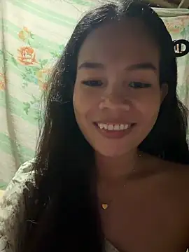 Snapshot of chinny1112 chatting on 06-11-26, 05:00 chinny1112 online show from 06-11-26, 05:00
