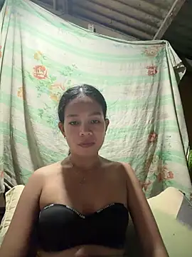 Snapshot of chinny1112 chatting on 06-14-26, 03:14 chinny1112 online show from 06-14-26, 03:14