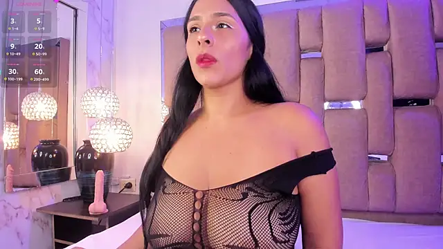 NinaBloom  online show from 04-23-26, 12:15