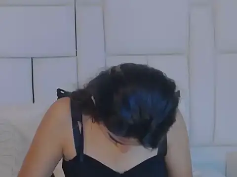 Snapshot of AnnieDesire chatting on 06-04-26, 04:40 AnnieDesire online show from 06-04-26, 04:40