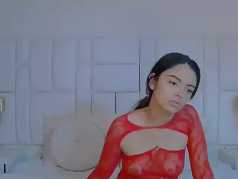 Snapshot of AnnieDesire chatting on 06-11-26, 03:15 AnnieDesire online show from 06-11-26, 03:15