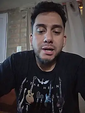 Snapshot of Omar90sala chatting on 07-21-26, 03:42 Omar90sala online show from 07-21-26, 03:42