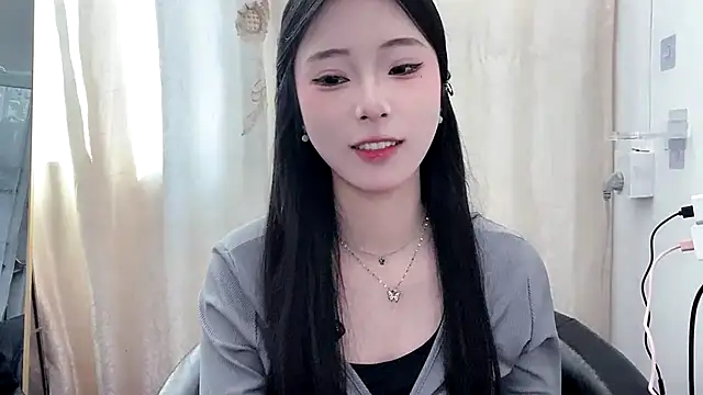 yiyibaby2026 online show from 03-25-26, 01:44
