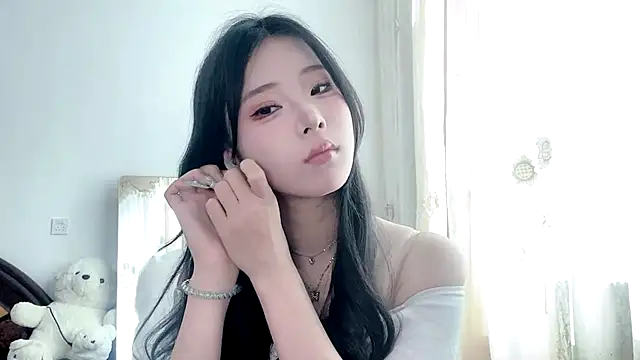 yiyibaby2026 online show from 04-19-26, 02:22