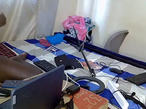 Snapshot of masindit chatting on 07-24-26, 08:34 masindit online show from 07-24-26, 08:34