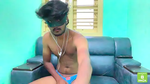 lucufercouple  online show from 04-01-26, 12:50