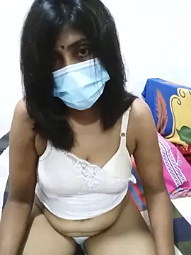 Snapshot of Amisha-35 chatting on 05-18-26, 01:24 Amisha-35 online show from 05-18-26, 01:24