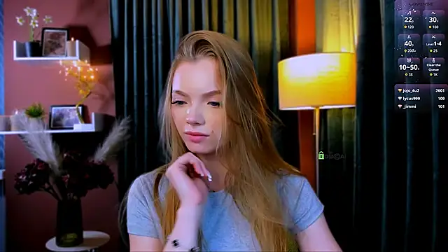 Snapshot of maddy_moah chatting on 04-20-26, 04:54 maddy moah online show from 04-20-26, 04:54