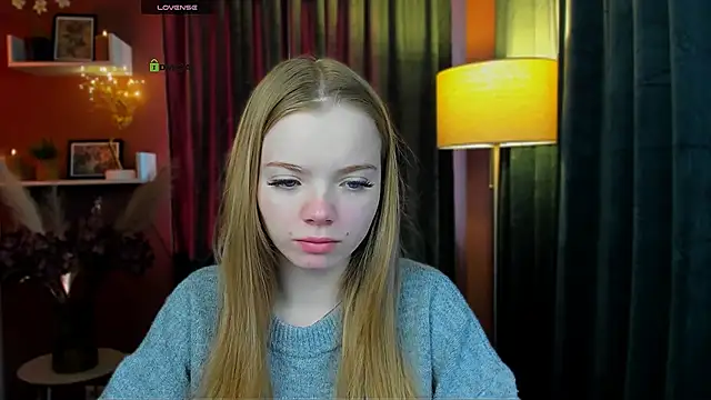 Snapshot of maddy_moah chatting on 04-21-26, 04:52 maddy moah online show from 04-21-26, 04:52