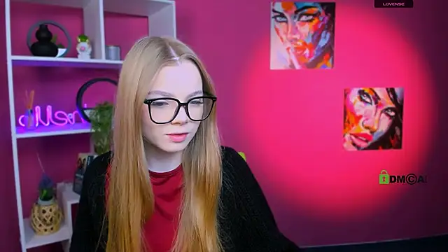 Snapshot of maddy_moah chatting on 04-30-26, 05:03 maddy moah online show from 04-30-26, 05:03