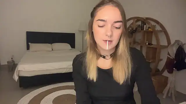 RoxyWet online show from 03-31-26, 01:33