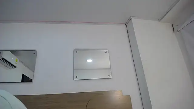 Ebony N Blonde online show from 04-28-26, 02:27