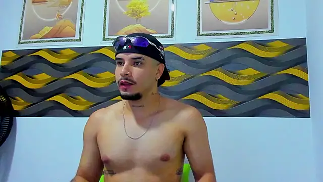 Leon Hotx online show from 03-18-26, 11:57