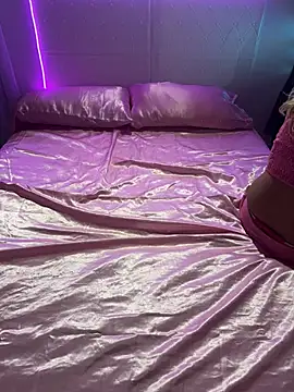 Shynesse21 online show from 04-01-26, 01:41