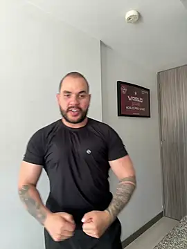 Snapshot of Axel_Dominus chatting on 05-18-26, 06:14 Axel Dominus online show from 05-18-26, 06:14