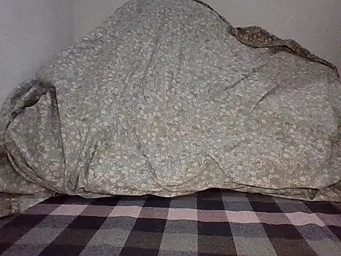 desilund0230 online show from 05-12-26, 07:11