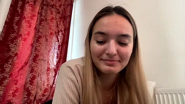 Snapshot of ReathaKiss chatting on 05-26-26, 12:01 ReathaKiss online show from 05-26-26, 12:01