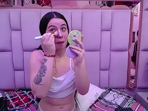 Katherine Squirt  online show from 04-28-26, 03:33