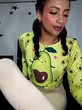 KattyBerryX online show from 06-19-26, 05:50