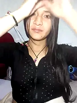KarolaMendez online show from 07-13-26, 12:02