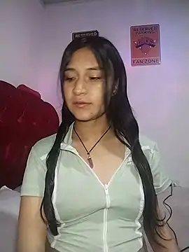 KarolaMendez online show from 07-25-26, 01:04