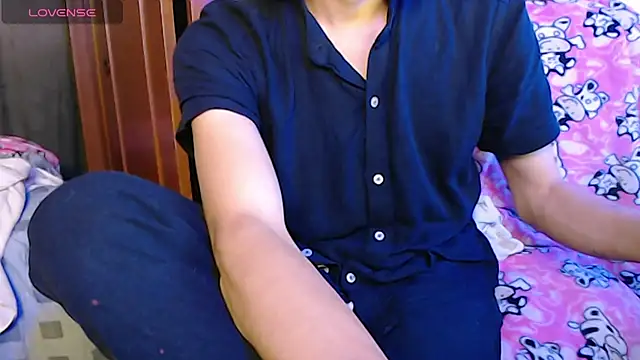 Snapshot of KikyoAndDrey chatting on 06-26-26, 04:50 KikyoAndDrey online show from 06-26-26, 04:50